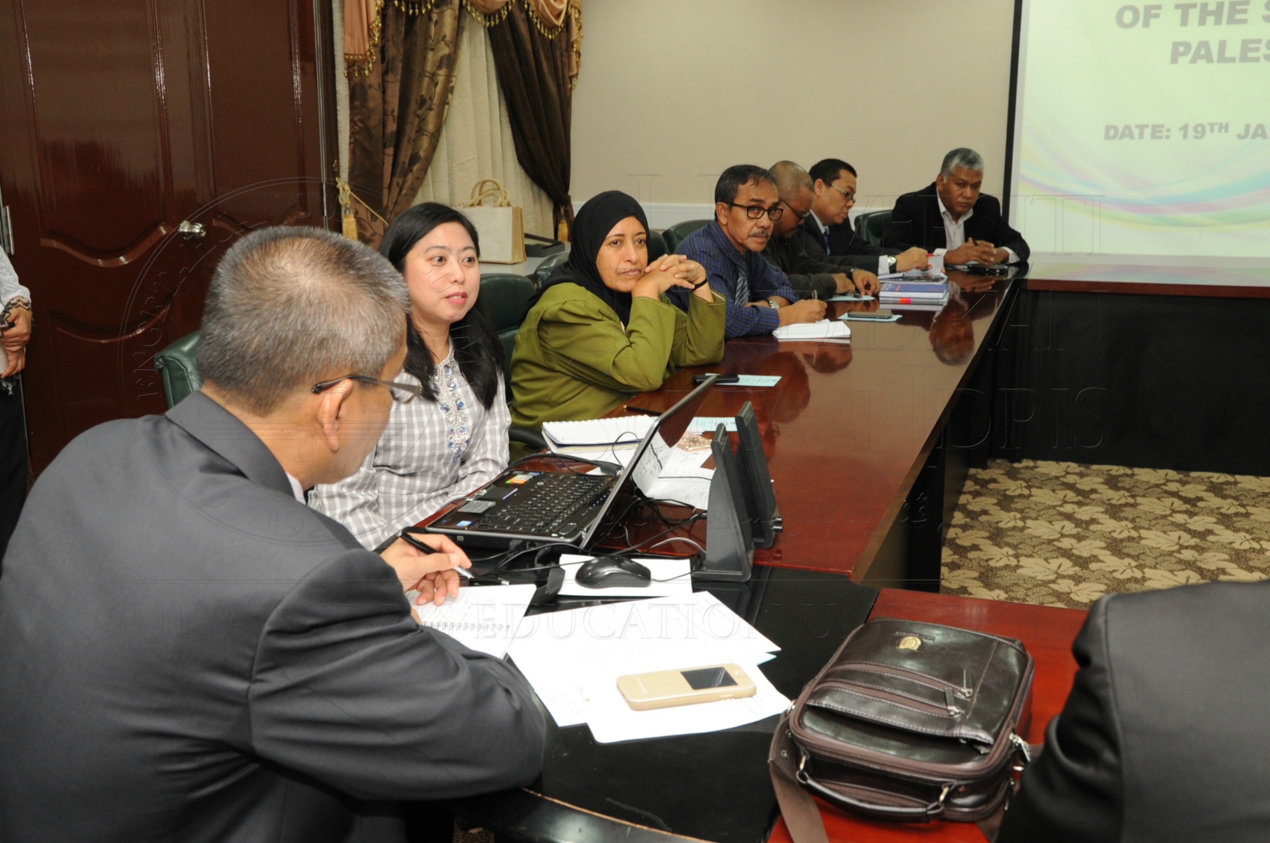 PRO 16 3 PALESTINEHAS 7653